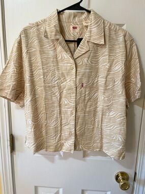 Levi’s Women’s Zebra Print Button Front Top M NWT Linen Blend